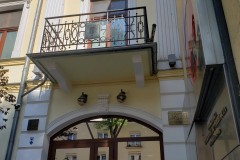 Evidence-of-Jewish-life-in-Poland-notice-the-Hebrew-letters-on-the-balcony-in-Bialysto