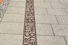 Warsaw-Ghetto-line-in-pavement